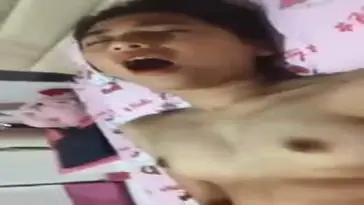 Dokumentasi Gadis Cantik Live Bersantai Kasur